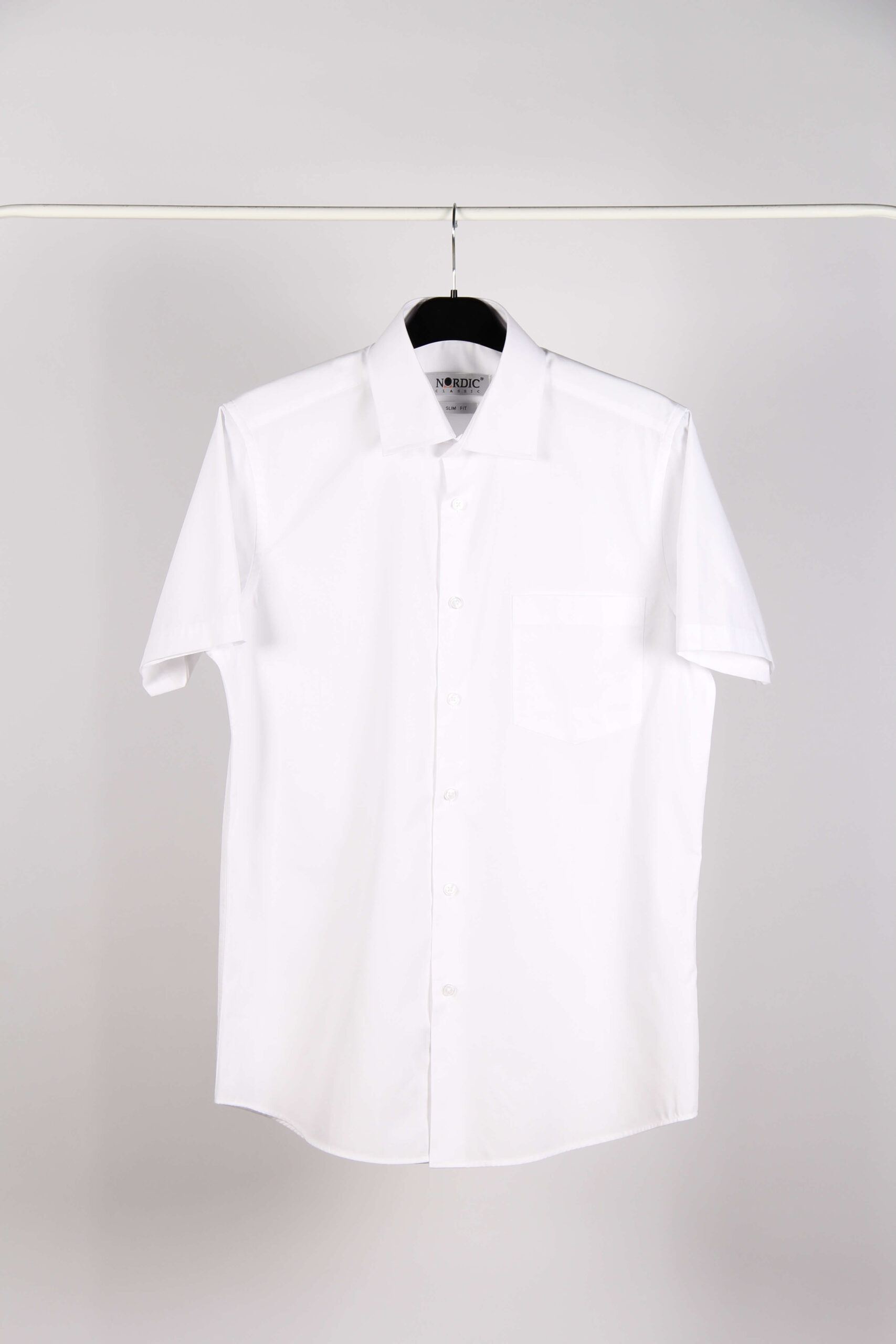 Classic shirts for men with short sleeve